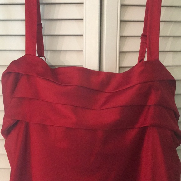 Dressy red top - Picture 2 of 3
